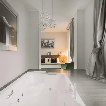 Luxury 아파트
